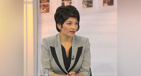 Десислава Атанасова: По-щастлива съм, че не станах министър