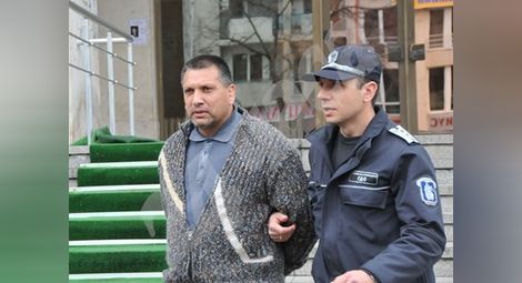 Ето го задържания в Бургас цигански барон, съден е за трафик на жени