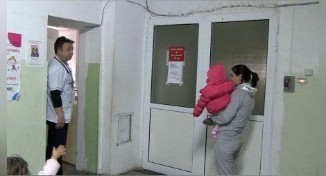 Вирус препълни детското отделение на болницата в Русе