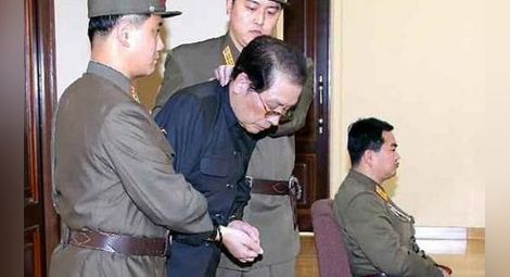 Шокиращо разкритие: Чичото на Ким Чен Ун изяден от 120 кучета!