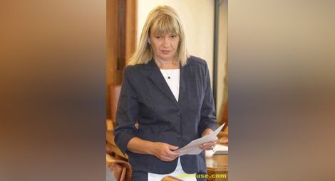 Нона Караджова: Докато съм министър, няма да допусна безумно строителство