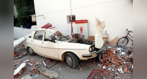 Силно земетресение разтърси Западна Турция