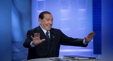 Оперираха успешно 82-годишния Берлускони
