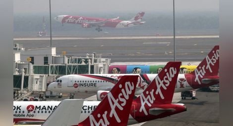 Експерт: катастрофата с "Еър Ейша" е пилотска грешка