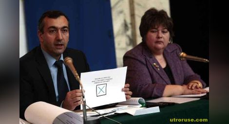 Троянов: ЦИК регламентира начина, по който се съставят избирателните списъци