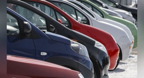 Ръст на продажбите на нови коли в България през 2014 г.