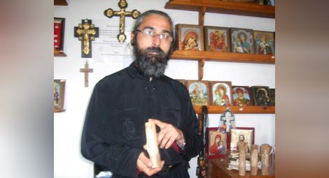 Прогонени от Басарбовския манастир монаси хвърлиха в смут епархията