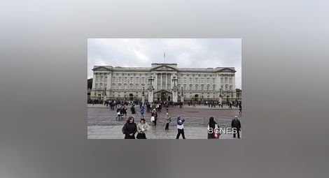 Отворени прозорци на Бъкингамския дворец разяриха данъкоплатците