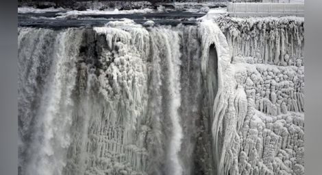 Ето как замръзна Ниагарският водопад 