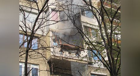 Съмнение за дете в горящ апартамент събра 4 пожарни пред блок „Шабла“