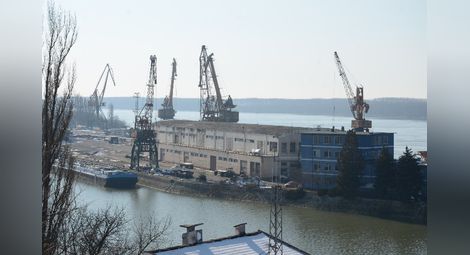 Държавата си взе обратно Порт Запад от Цветан Василев