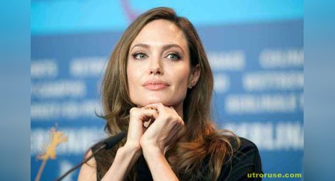 Анджелина Джоли е бременна, отново