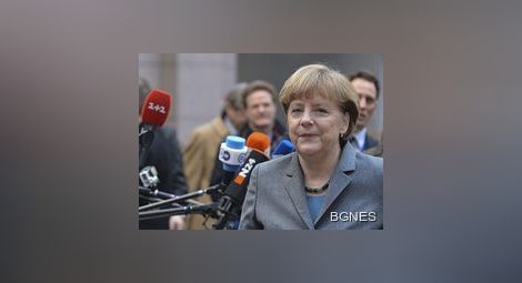 Неуморимата Меркел - 6 страни и хиляди километри за 5 дни