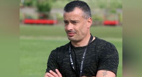 Людмил Киров залага на новата схема 3-4-3 и срещу „Септември“