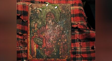 Жената, сънувала зазиданата икона, дори не е посещавала Лопушанския манастир