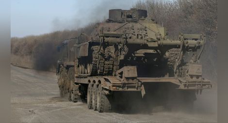 Руска бронирана техника нахлула в Украйна