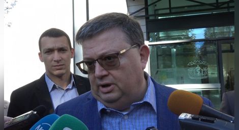 Цацаров разпореди проверка на имотите на Пламен Георгиев, съпругата на Лозан Панов и сина на Борислав Сарафов