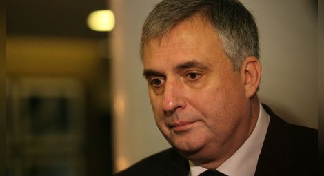 Калфин: Правителството щеше да подаде оставка без споразумението за дълга