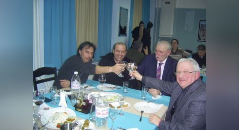 Майстор Зоран посреща русенци в нов ресторант с шоу кукинг
