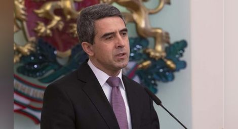 Плевнелиев свиква референдум за изобрните права с местния вот