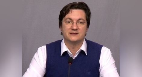 Прокуратурата даде Крум Зарков на КПКОНПИ и НАП