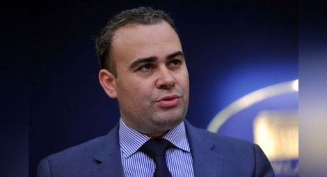Румънският финансов министър е арестуван по подозрение за корупция