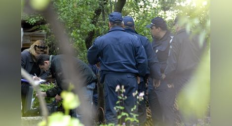 16-годишен уби възрастен мъж в Сливенско