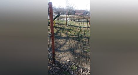 ВМРО: Градинката до площад  „Дунав“ е напълно занемарена