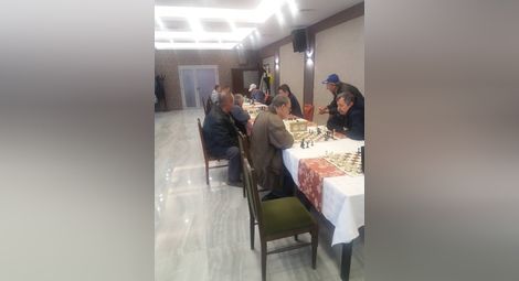 Николай Йорданов победи в блицтурнир по шахмат