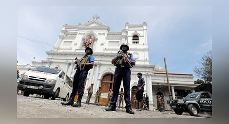 Няма данни за пострадали българи при терора в Шри Ланка