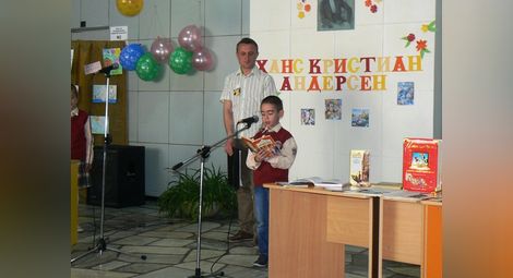 Маратон на четенето в русенското училище „Братя Миладинови“ /галерия/