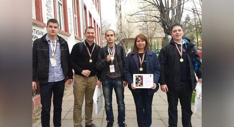 Български ученици със златни медали от НАСА