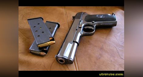 44-годишен стреля по автомобил с дете след скандал с баща му