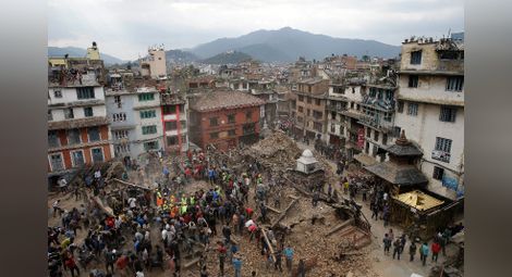Испански самолет готов да евакуира българи от Непал