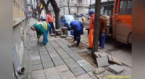 Свилен Иванов: Ремонтът на тротоарите става приоритет