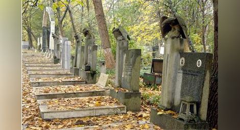 Грижите за гроб на роднина - само срещу удостоверение за наследници