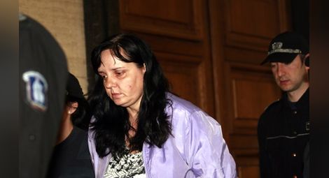 Акушерката от "Софиямед" е работела по 240 часа месечно