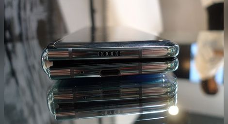 Samsung наведе глава и отложи продажбите на чупливия Galaxy Fold