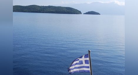 Почивката в Гърция ще излиза по-солена