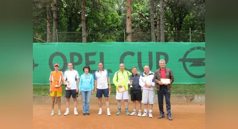 Русенски тенисисти с  първо място на „Опел къп“
