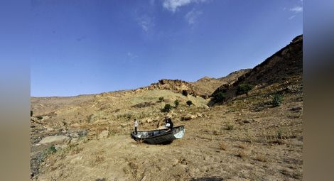 Близкият изток пресъхва и жадува за изчезваща вода