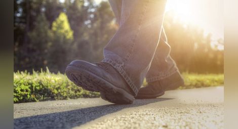 Германец ще извърви пеша 30 хиляди километра за благотворителна кауза