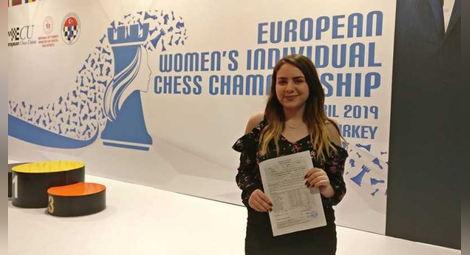 Златното момиче на българския шах Нургюл Салимова вече е гросмайстор за жени