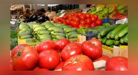 Ядем по-евтини домати и краставици