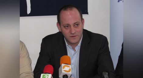 Радан Кънев: Бюлетините за местния вот трябва да се печатат в Румъния