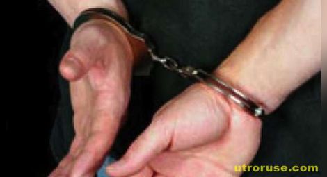 Полицаи от Велико Търново задържаха мъж за изнудване
