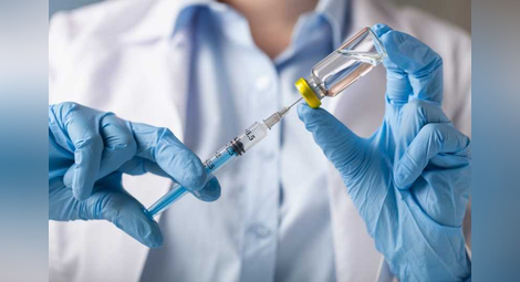 Близо половината европейци вярват, че ваксините често предизвикват тежки нежелани странични ефекти