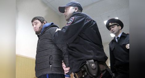 Открит е пистолетът, с който може да е убит Борис Немцов