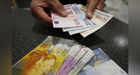 Комисията за защита на потребителите  иска преоформяне на ипотеки във франкове