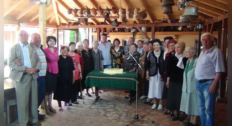 Фолклорна група „Нашенки“ празнува 30-годишен юбилей